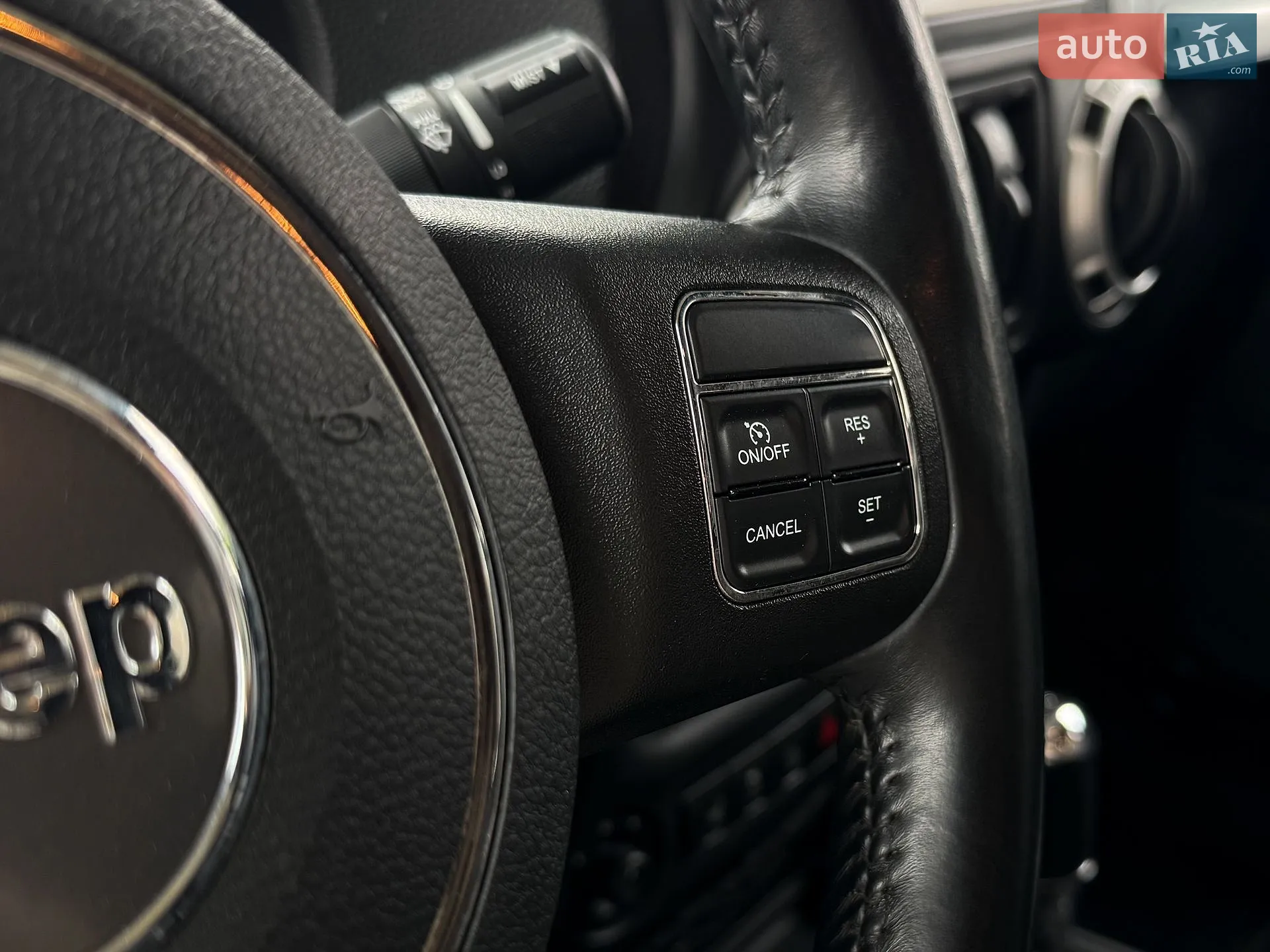 2012 Jeep Wrangler - мініатюра 19