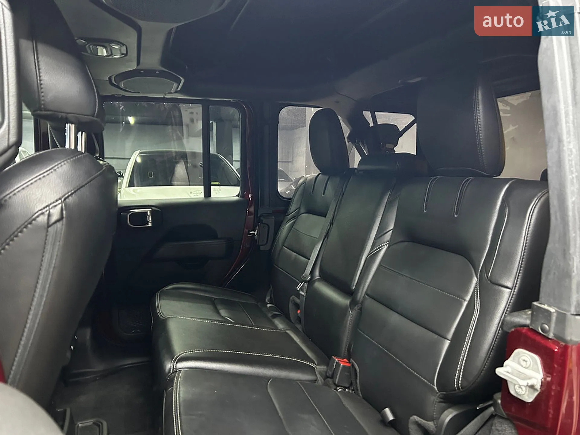 2021 Jeep Wrangler - мініатюра 29