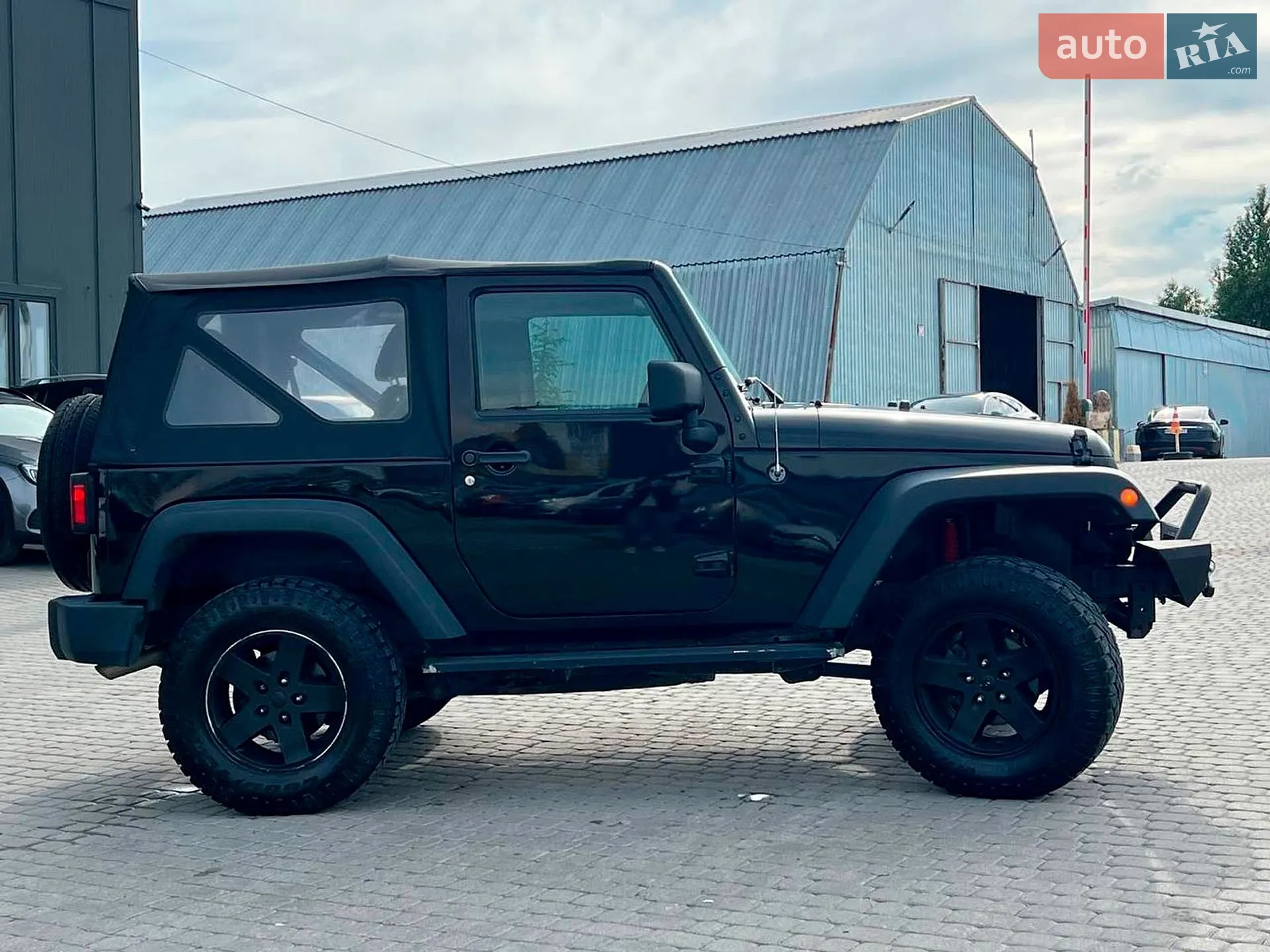 2017 Jeep Wrangler - мініатюра 10