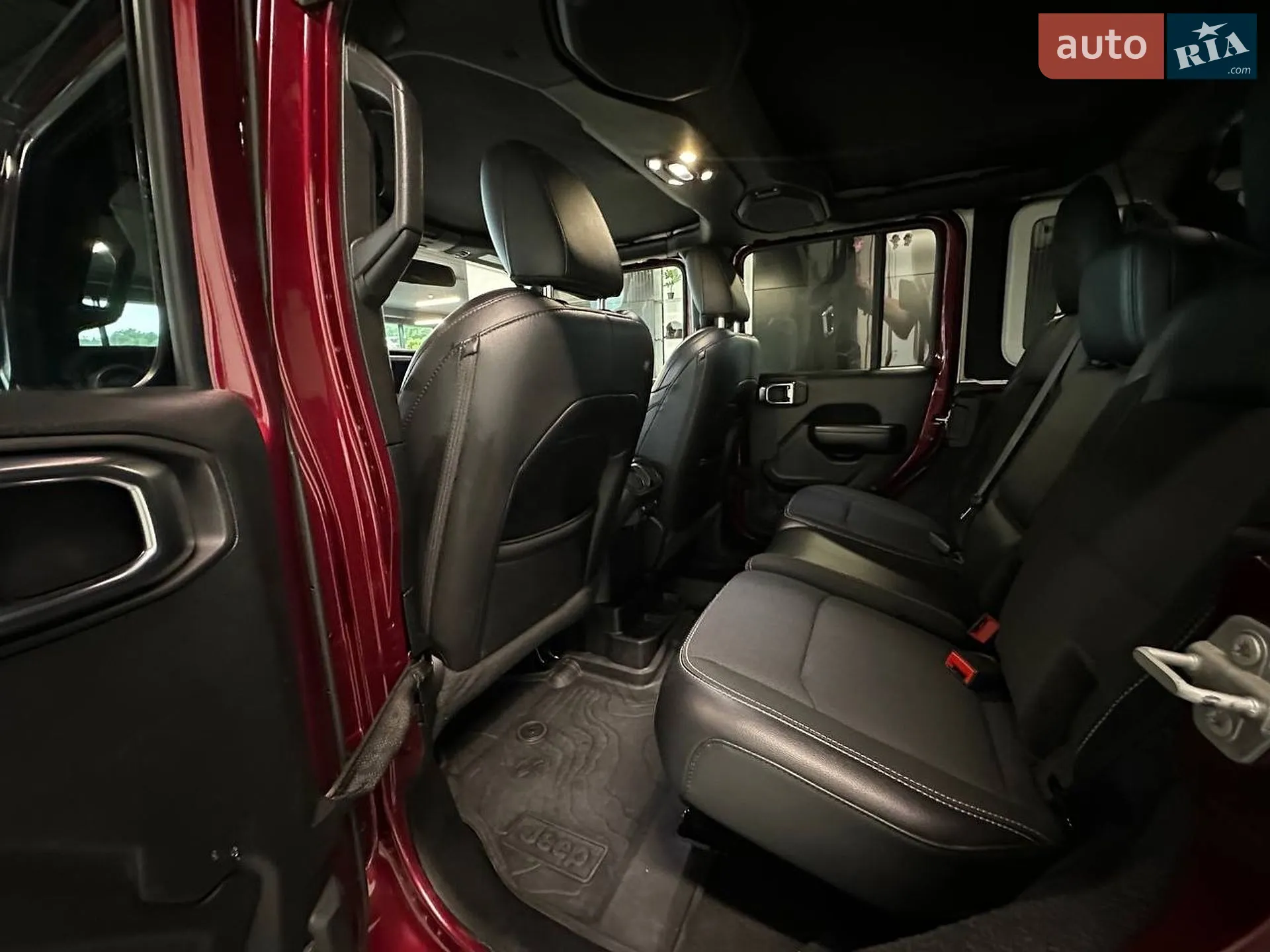 2021 Jeep Wrangler - мініатюра 23