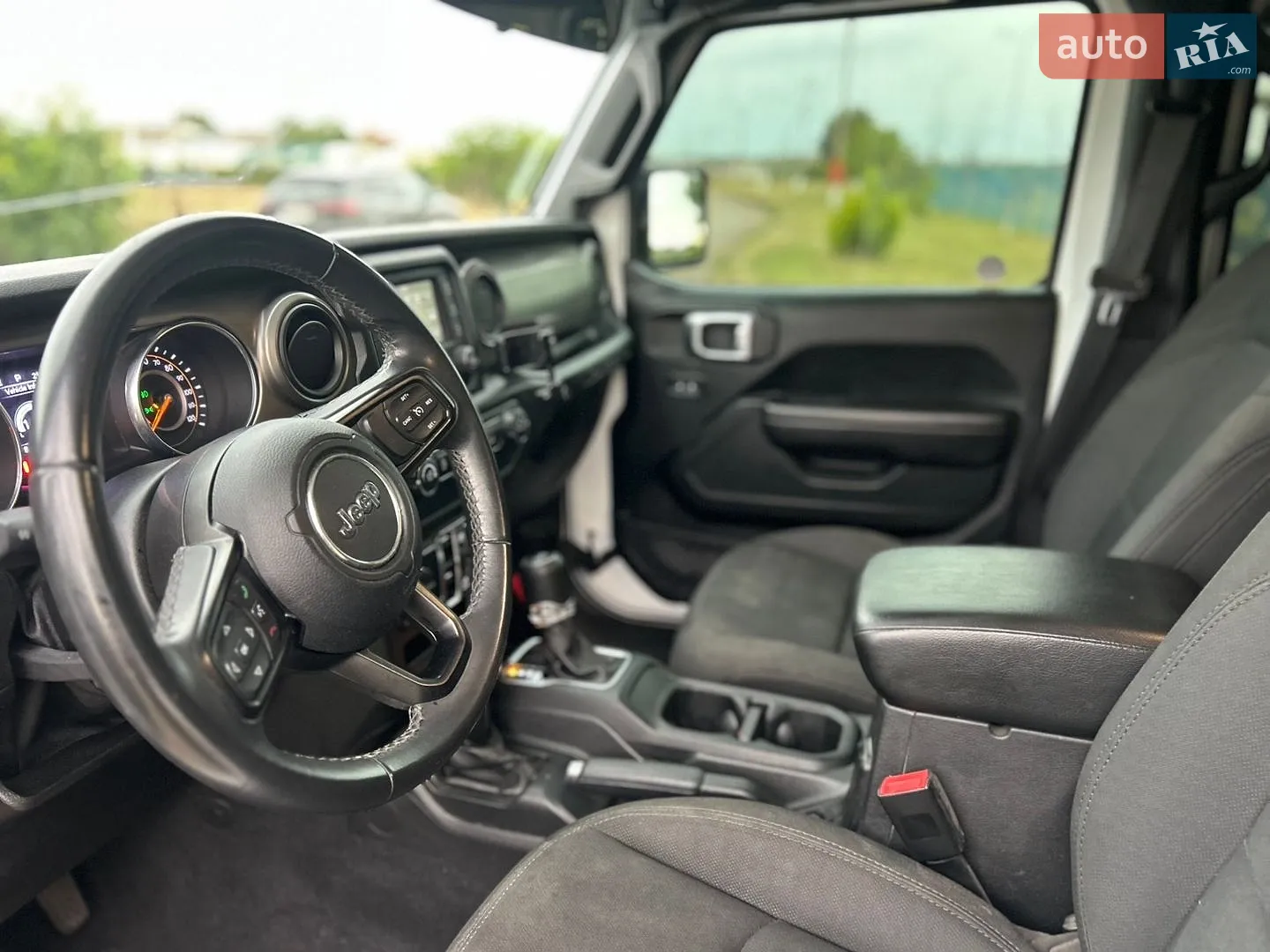 2018 Jeep Wrangler - мініатюра 31