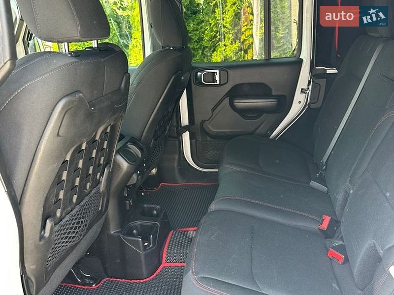 Внедорожник / Кроссовер Jeep Wrangler 2018 в Калуше