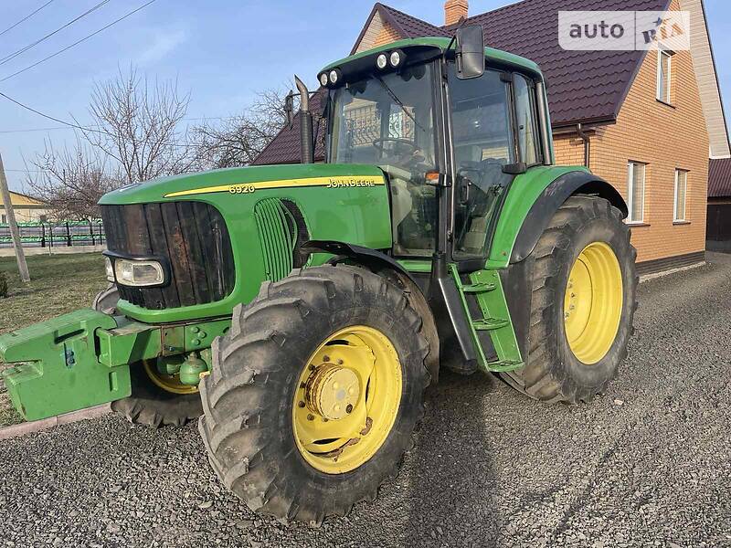 John Deere 6920
