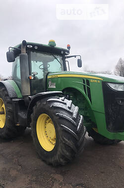 Трактор сельскохозяйственный John Deere 8335 R 2016 в Черняхове