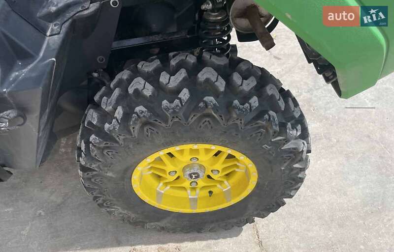 Квадроцикл утилітарний John Deere Gator 2020 в Запоріжжі