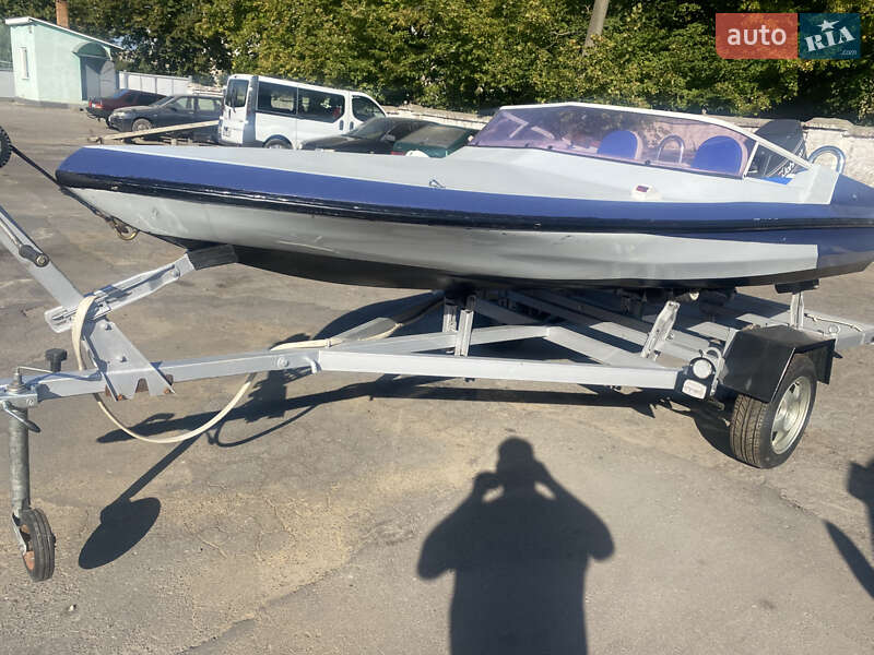 Лодка Johnson BRP 70 2000 в 