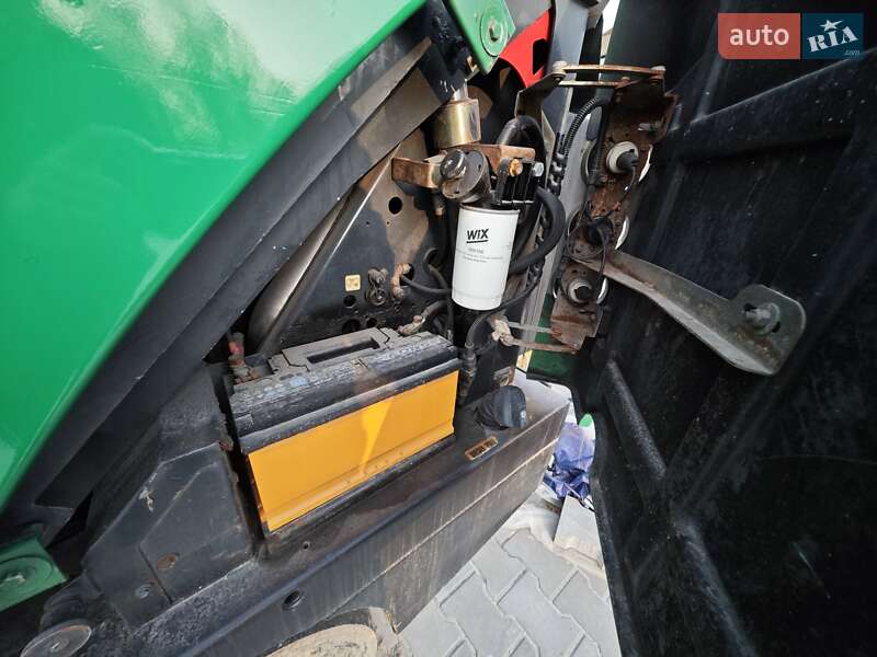 Уборочная машина Johnston Sweepers 142A101T 2010 в Ровно