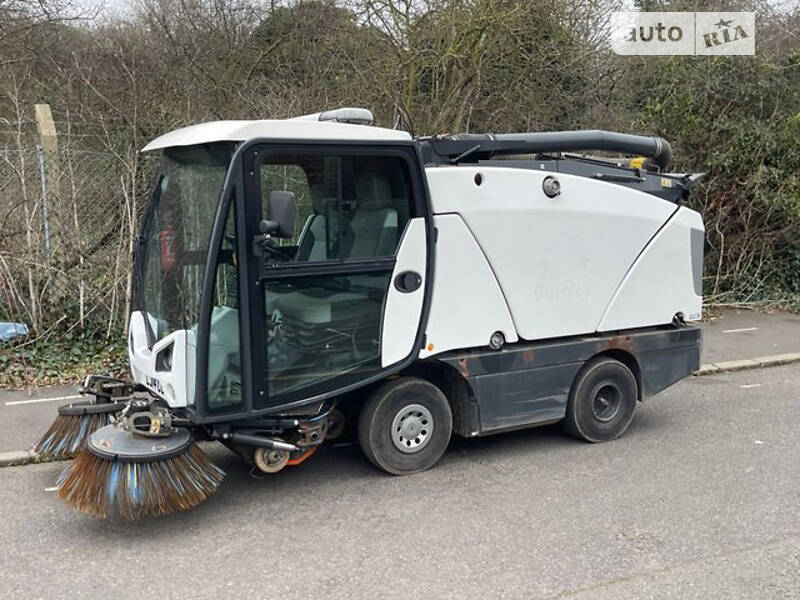 Уборочная машина Johnston Sweepers Compact 2014 в Василькове