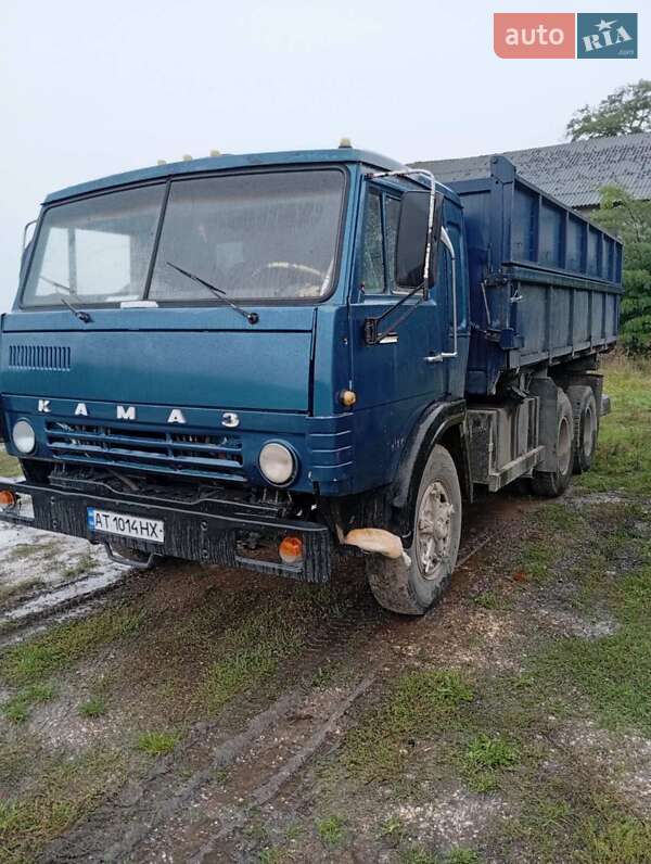 Самосвал КамАЗ 53102 1987 в Городенке