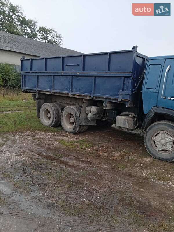 Самосвал КамАЗ 53102 1987 в Городенке