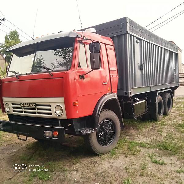 Зерновоз КамАЗ 53212 1991 в Решетиловке