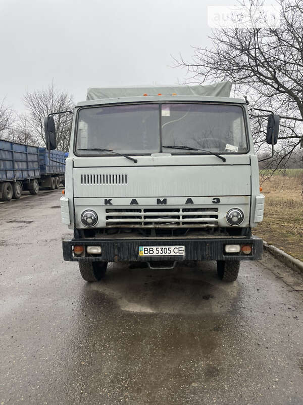 Зерновоз КамАЗ 53212 1990 в Лозовой