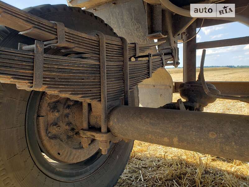 Самосвал КамАЗ 53212 1990 в Шепетовке