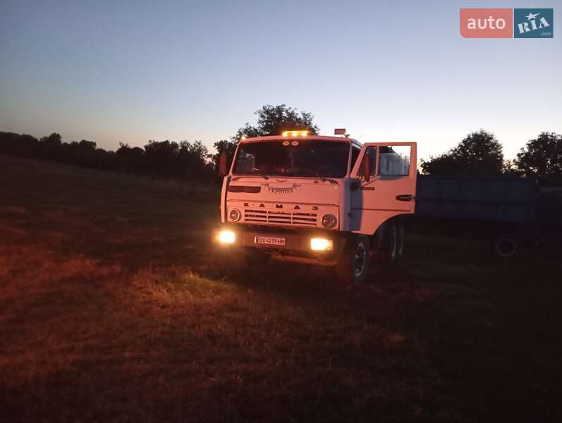 Самосвал КамАЗ 53212 1989 в Белогорье