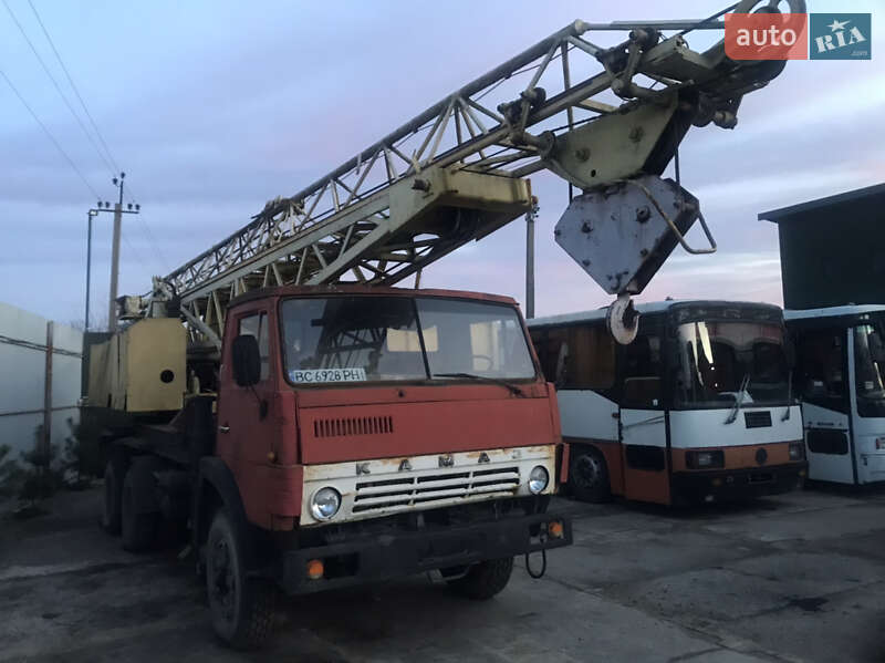 Автокран КамАЗ 53213 1990 в Львові