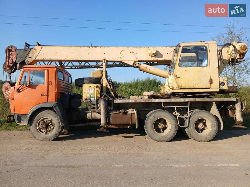 Автокран КамАЗ 53213 1990 в Калуше