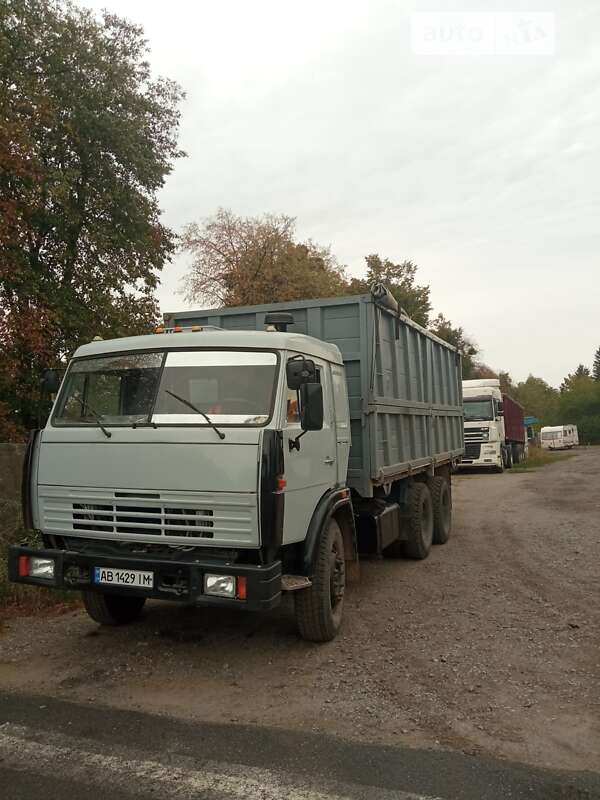 Самосвал КамАЗ 53215 2004 в Тростянце