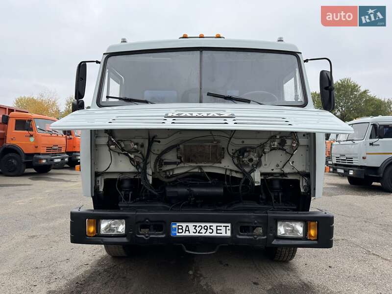 Самосвал КамАЗ 53215 2004 в Гайвороне