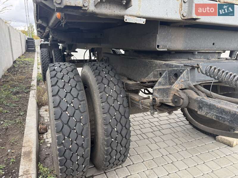 Самосвал КамАЗ 55102 1990 в Днепре