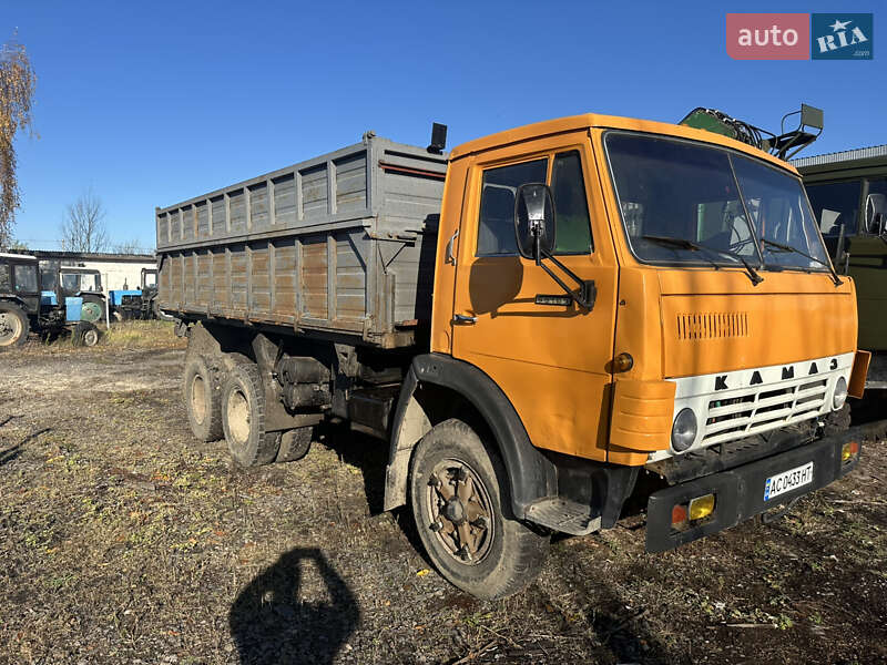 Самосвал КамАЗ 55102 1990 в Сарнах