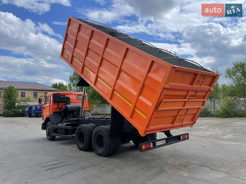 Самосвал КамАЗ 55111 2011 в Гайвороне