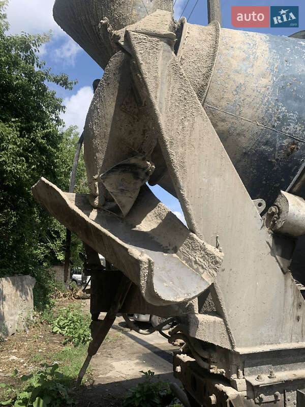 Бетономешалка (Миксер) КамАЗ 5511 1987 в Ровно