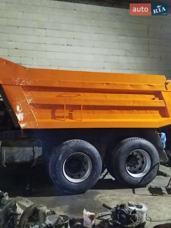 Самосвал КамАЗ 5511 1988 в Хотине