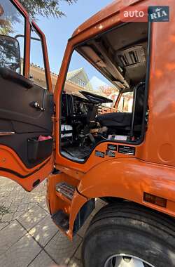 Самосвал КамАЗ 6520 2008 в 