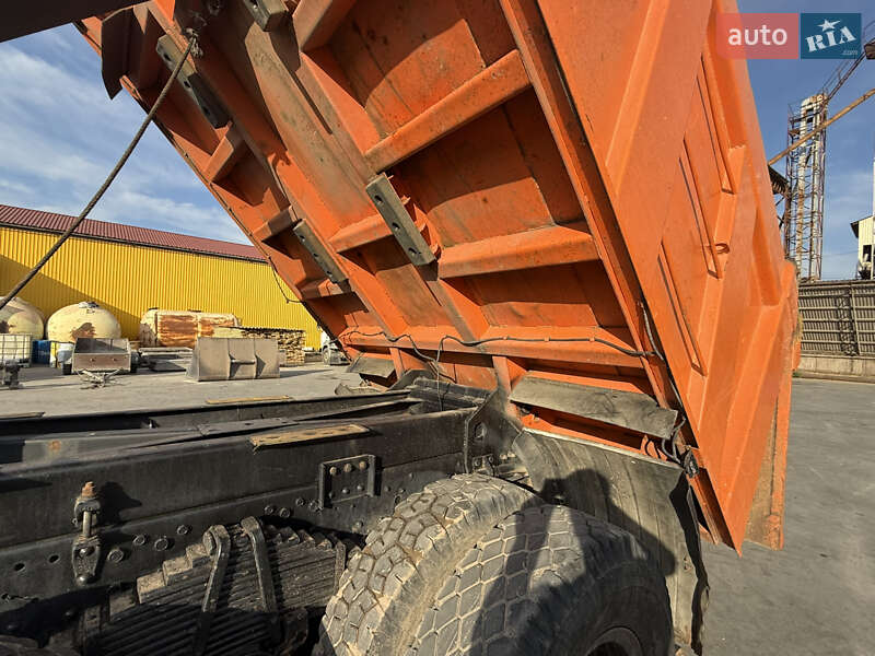 Самосвал КамАЗ 6520 2007 в Умани