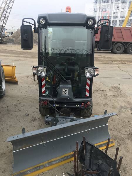 Уборочная машина Karcher HD 2013 в 