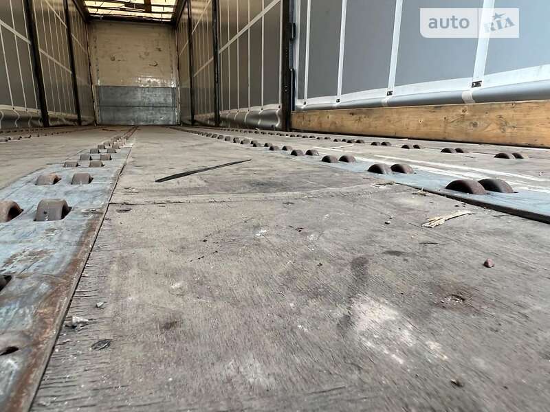 Тентований борт (штора) - напівпричіп Kassbohrer Md 2012 в Хмельницькому