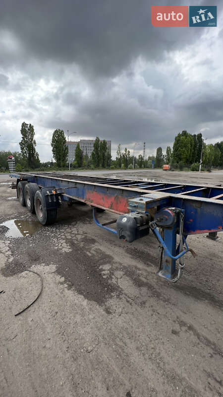 Контейнеровоз Kassbohrer SB 1993 в Одесі