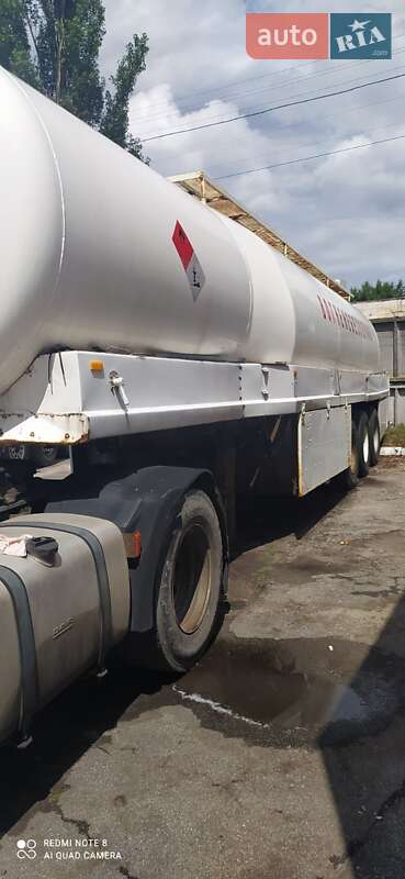 Цистерна полуприцеп Kassbohrer STB 1994 в Киеве фото 4 Цистерна полуприцеп Kassbohrer STB 1994 в Киеве