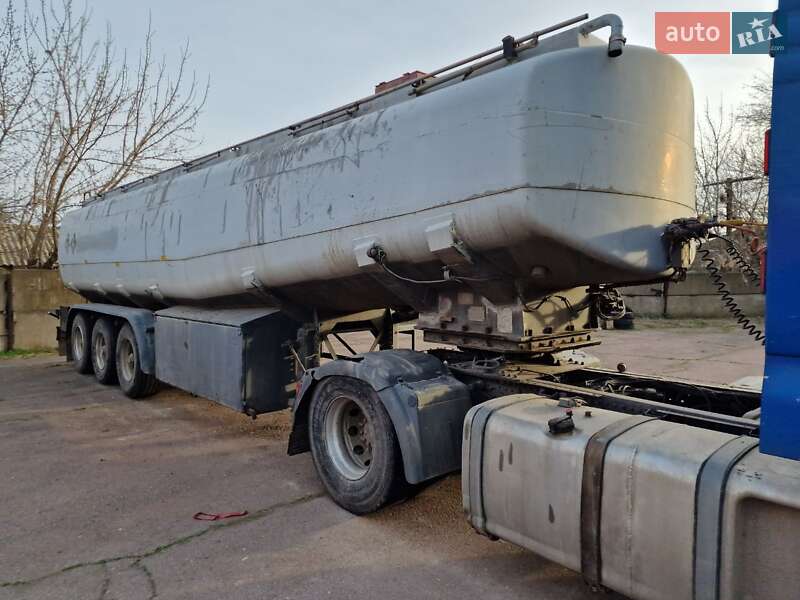 Цистерна Kassbohrer STB 1986 в Апостолово фото 4 Цистерна Kassbohrer STB 1986 в Апостолово