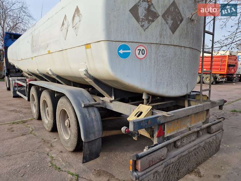 Цистерна Kassbohrer STB 1986 в Апостолово фото 13 Цистерна Kassbohrer STB 1986 в Апостолово