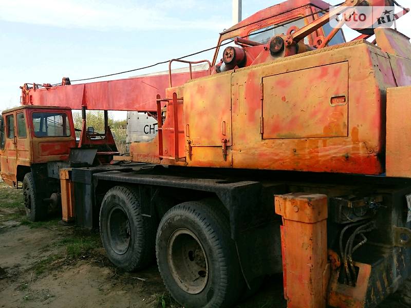 Автокран Kato NK 1982 в Киеве