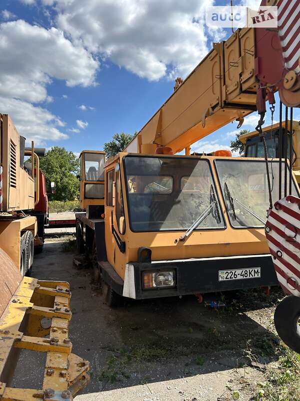 Автокран Kato NK 2010 в Києві