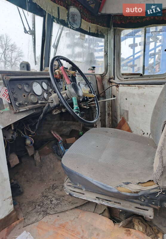 Приміський автобус КАВЗ 3270 1989 в Волочиську фото 4 Приміський автобус КАВЗ 3270 1989 в Волочиську