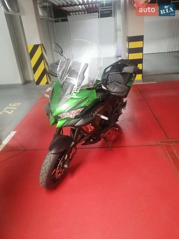 Мотоцикл Многоцелевой (All-round) Kawasaki 1000 2021 в Киеве