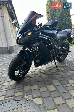 Мотоцикл Спорт-туризм Kawasaki 650 2012 в 