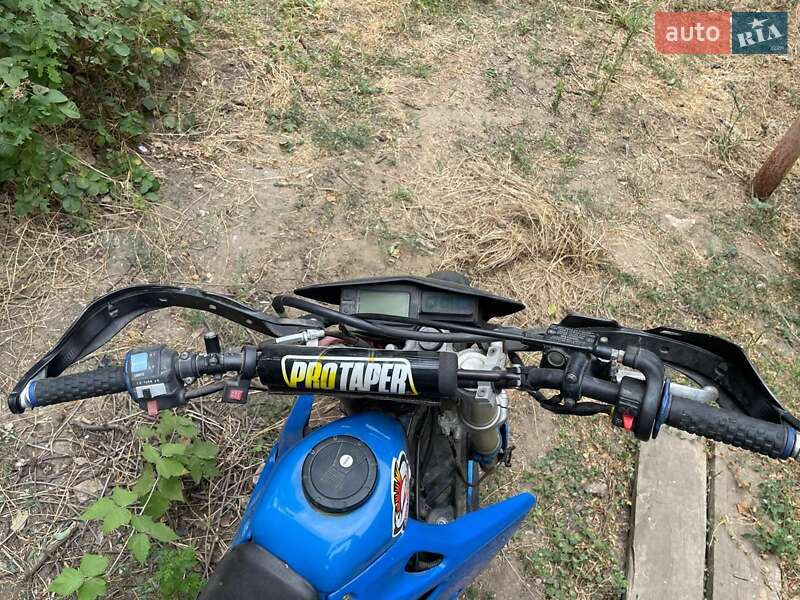 Мотоцикл Кросс Kawasaki D-Tracker 2001 в Одесі