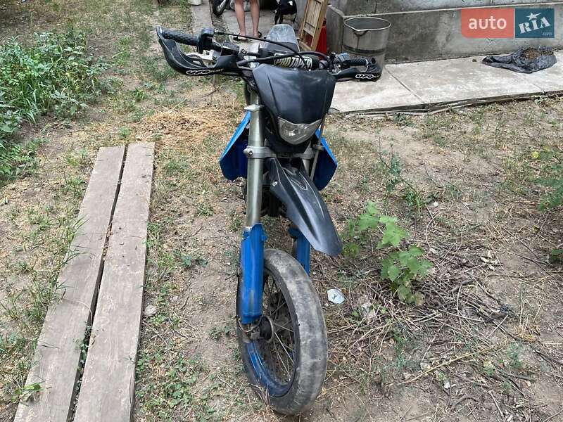 Мотоцикл Кросс Kawasaki D-Tracker 2001 в Одесі