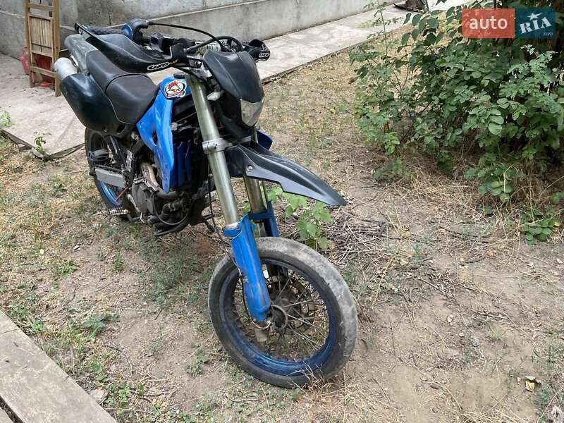 Мотоцикл Кросс Kawasaki D-Tracker 2001 в Одесі