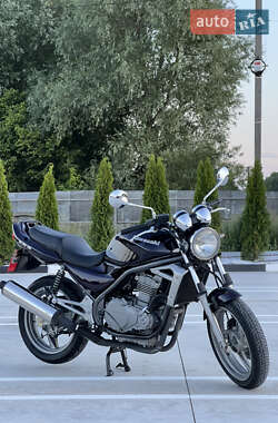Мотоцикл Классик Kawasaki  ER 500 2002 в Звягеле