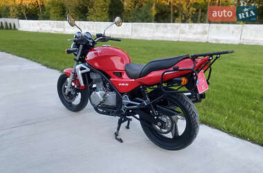 Мотоцикл Без обтекателей (Naked bike) Kawasaki ER-5 2000 в  фото 13 Мотоцикл Без обтекателей (Naked bike) Kawasaki ER-5 2000 в