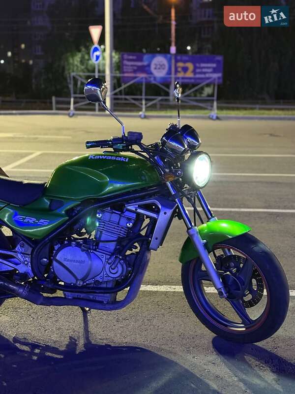 Kawasaki ER-5 2000