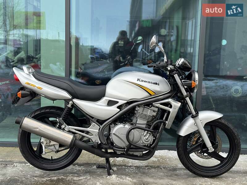 Kawasaki ER-5 2004 Kawasaki ER-5 2004