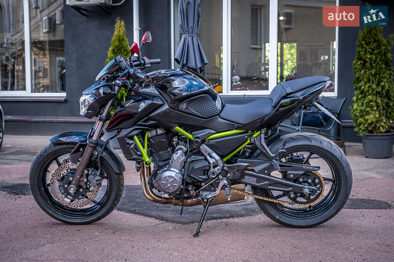 Мотоцикл Без обтекателей (Naked bike) Kawasaki ER 650 2018 в Киеве