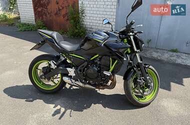 Мотоцикл Без обтекателей (Naked bike) Kawasaki ER 650 2021 в 