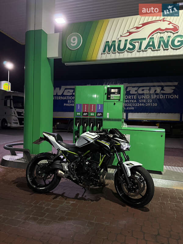 Kawasaki ER 650 2020
